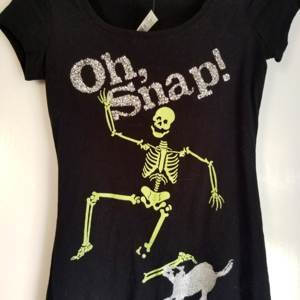Halloween Tee- nwt